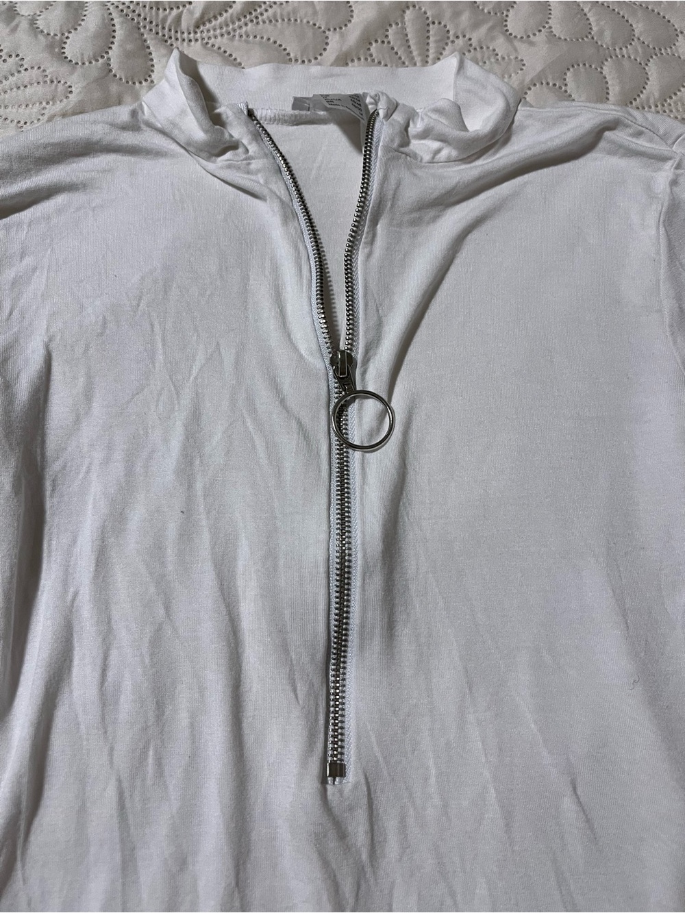 VENUS White Half-Zip Top with Silver Ring Pull